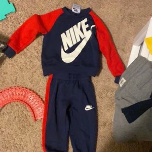Toddler boys Nike sweat outfit